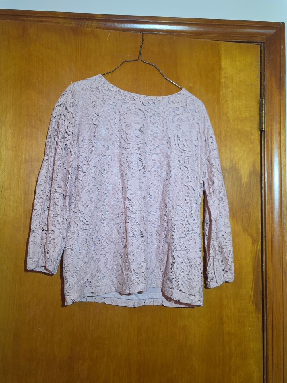 Liz Claiborne Blush Pink Lace Blouse 3/4 Sleeve Keyhole Top Size Small